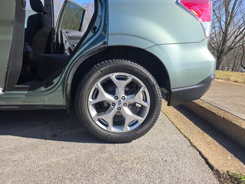 Used 2017 Subaru Forester 2.5i Touring image 25