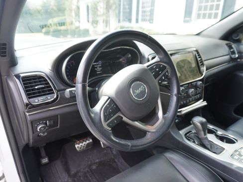 Used 2020 Jeep Grand Cherokee High Altitude image 16