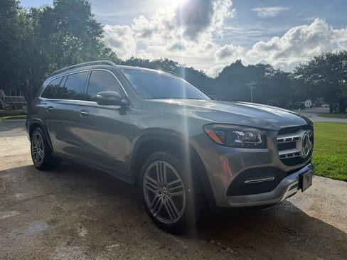Used 2020 Mercedes-Benz GLS 450 4MATIC image 4