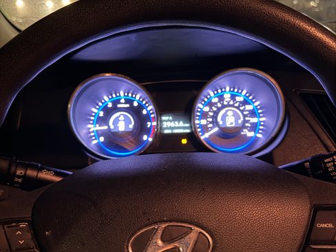 Used 2011 Hyundai Sonata GLS image 11