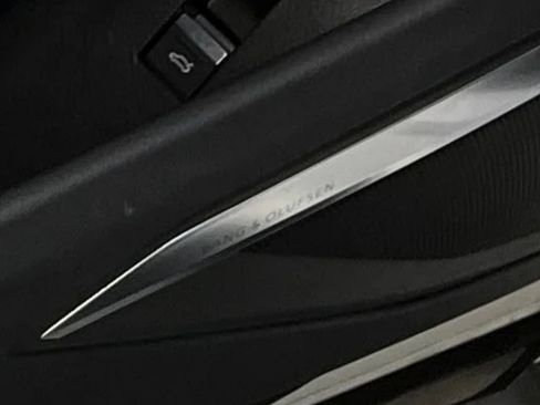 Used 2022 Audi e-tron Premium image 21