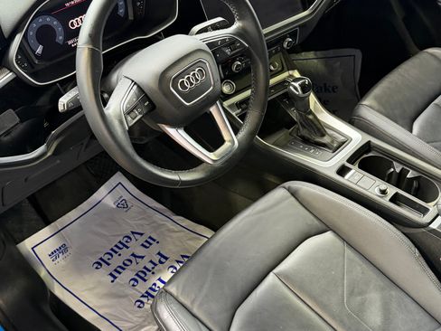 Used 2020 Audi Q3 2.0T Premium image 24