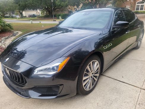 Used 2022 Maserati Quattroporte Modena image 5