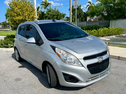 Used 2015 Chevrolet Spark LT FWD image 10