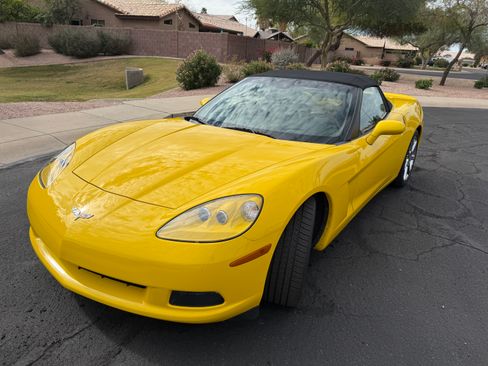 Used 2010 Chevrolet Corvette Convertible w/ Preferred Equipment Group image 15