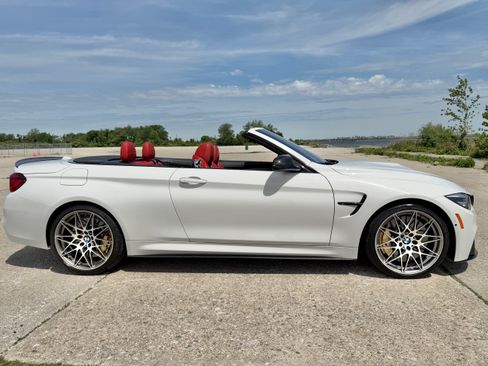 Used 2020 BMW M4 Convertible w/ Competition Package RWD image 5