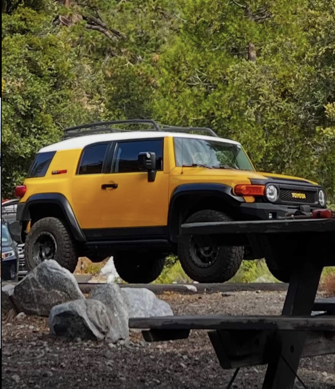 Used 2007 Toyota FJ Cruiser 4WD w/ Upgrade Pkg 1 image 2