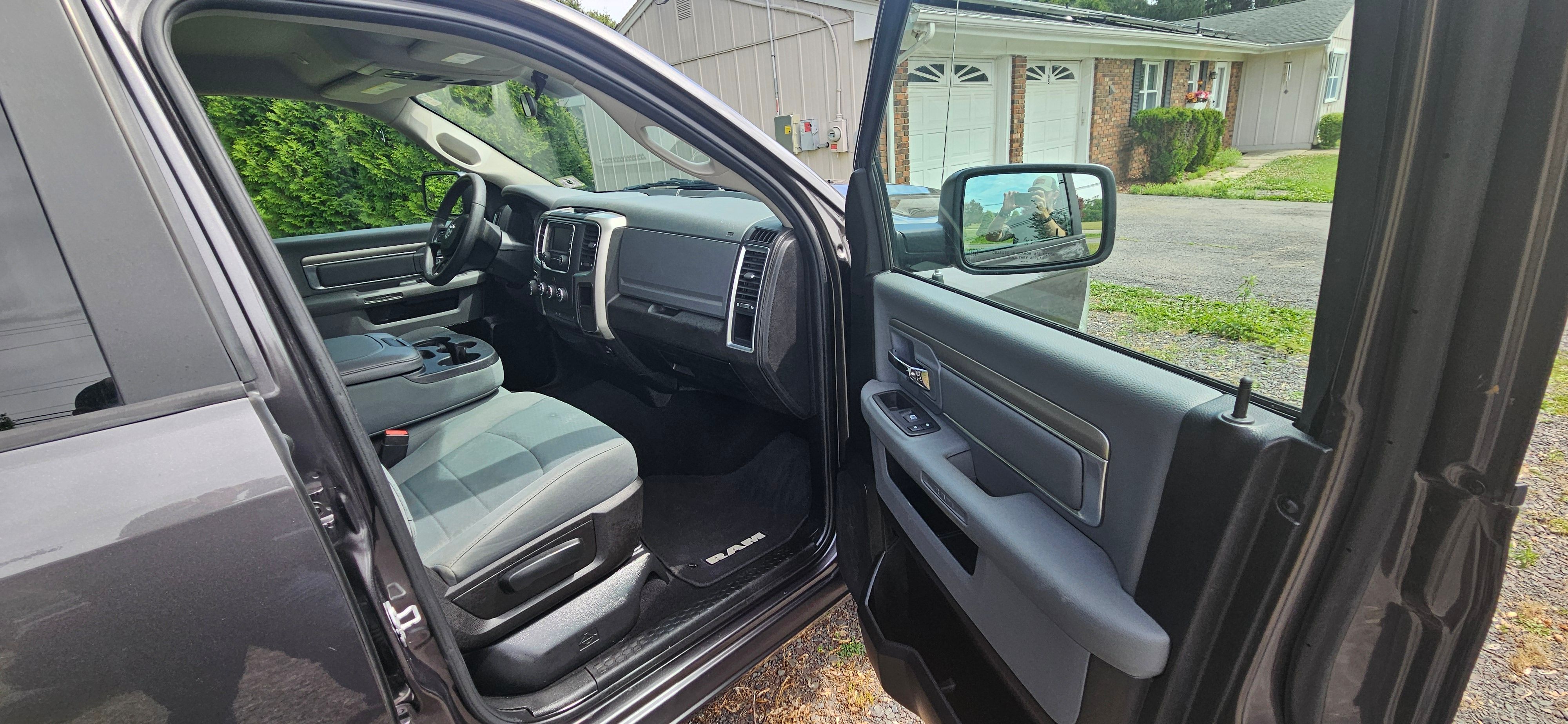 Used 2019 RAM 1500 Classic SLT RWD image 20