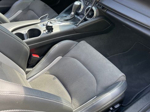 Used 2020 Chevrolet Camaro SS image 10