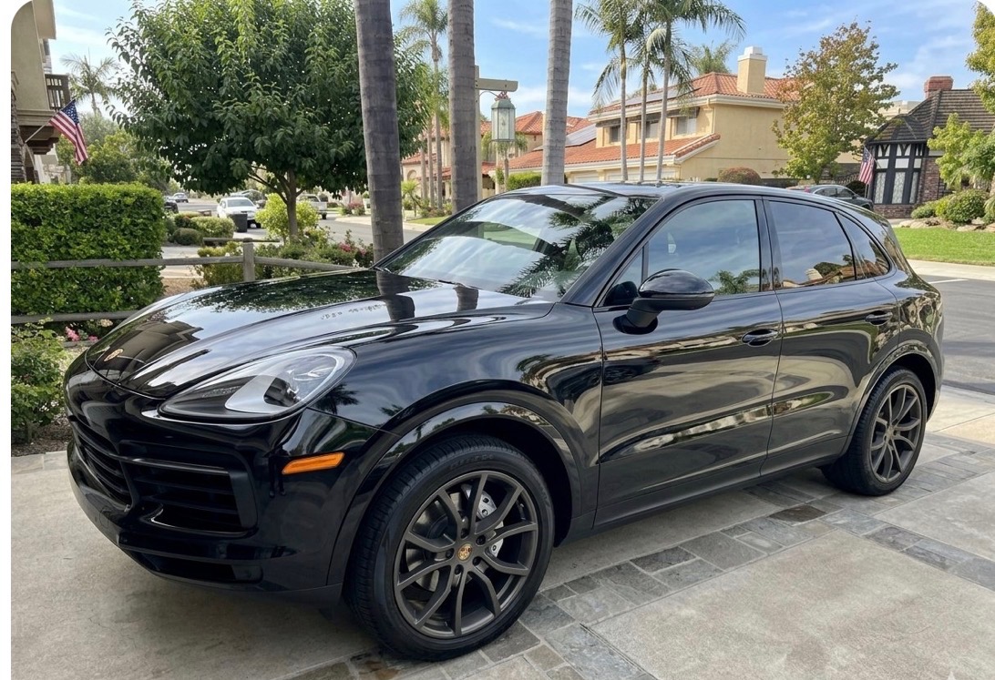 Used 2019 Porsche Cayenne AWD/4WD image 2