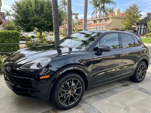 Used 2019 Porsche Cayenne AWD/4WD image 2