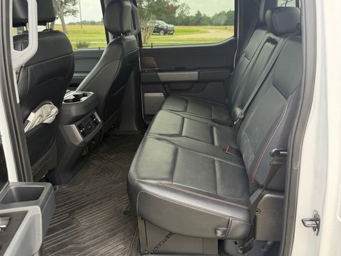 Used 2024 Ford F250 Lariat w/ Lariat Ultimate Package AWD/4WD image 15