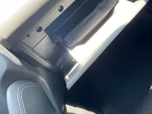 Used 2020 Nissan 370Z Coupe RWD image 19