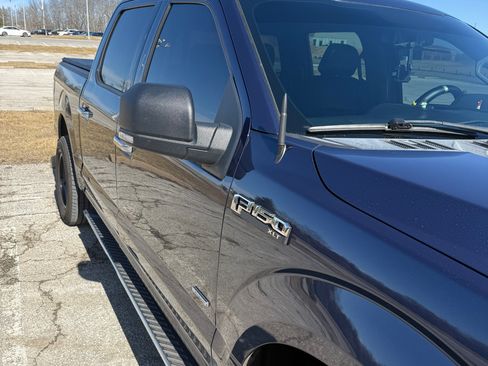 Used 2016 Ford F150 XLT w/ Equipment Group 302A Luxury image 4