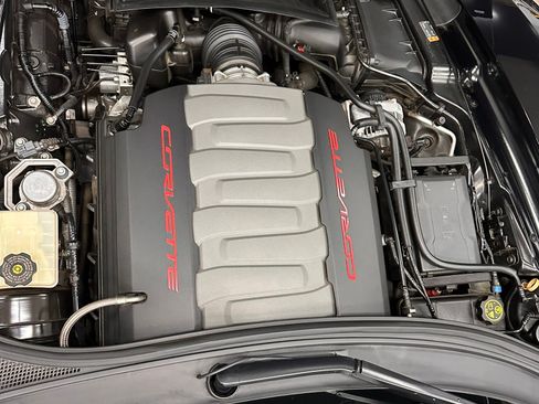 Used 2014 Chevrolet Corvette Stingray Convertible w/ 3LT Preferred Equipment Group RWD image 6