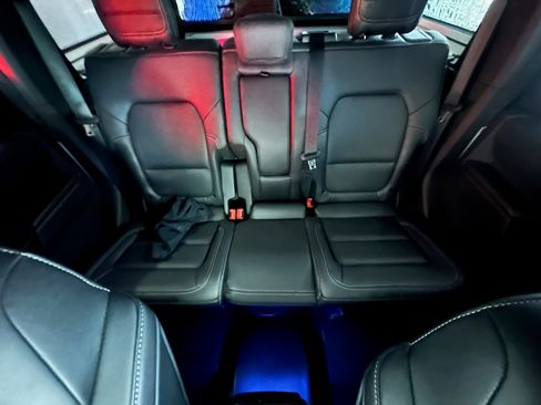 Used 2025 Ford Bronco Big Bend w/ Black Diamond Package image 11