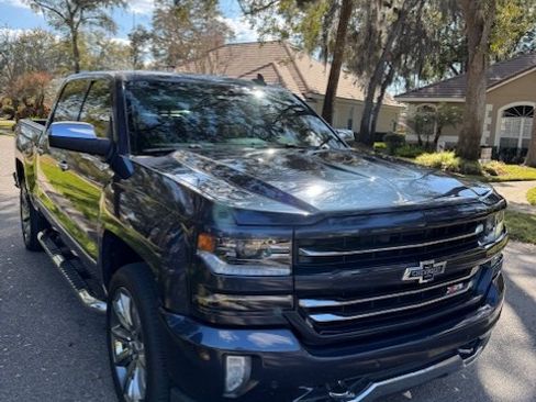 Used 2018 Chevrolet Silverado 1500 LTZ Z71 w/ Centennial Edition image 4