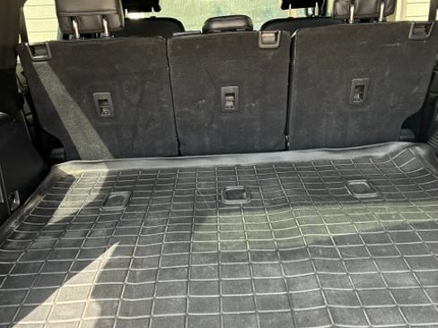 Used 2019 Ford Expedition XLT w/ Equipment Group 202A AWD/4WD image 8