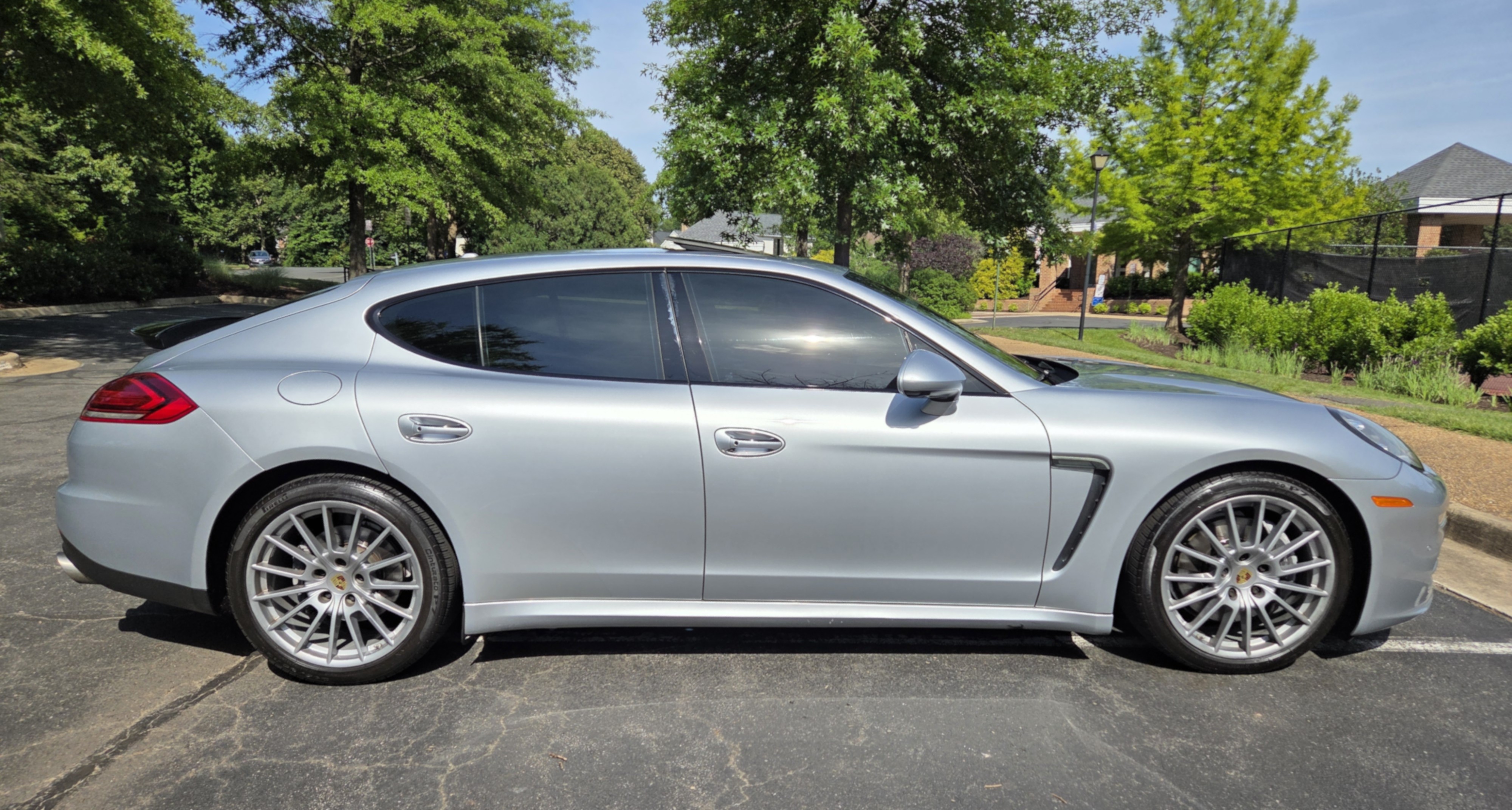 Used 2016 Porsche Panamera 4 Edition AWD/4WD image 6