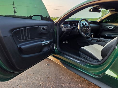 Used 2023 Ford Mustang Premium RWD image 9