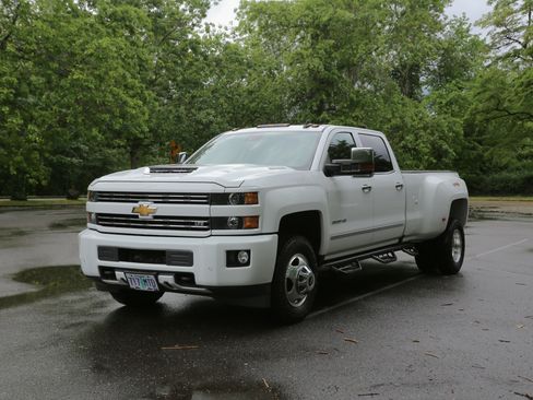 Used 2019 Chevrolet Silverado 3500 LTZ w/ Duramax Plus Package AWD/4WD image 1