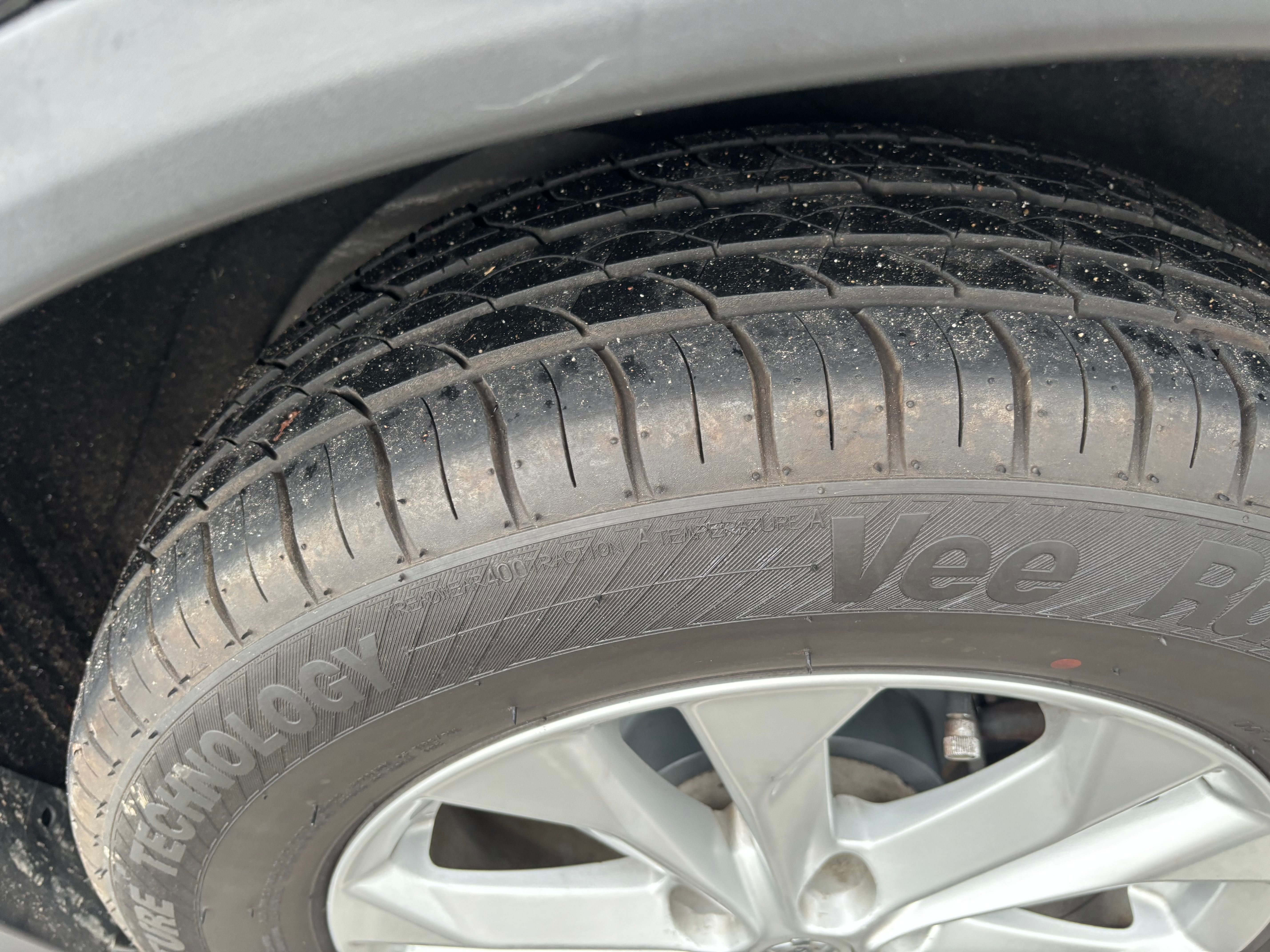 Used 2016 Nissan Rogue SV AWD/4WD image 18