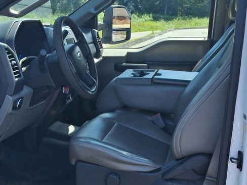 Used 2017 Ford F250 XL RWD image 5