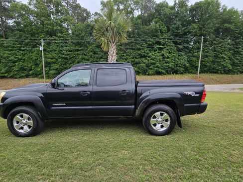 Used 2006 Toyota Tacoma 4x4 Double Cab image 2