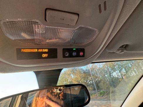 Used 2021 Chevrolet Spark LT image 23