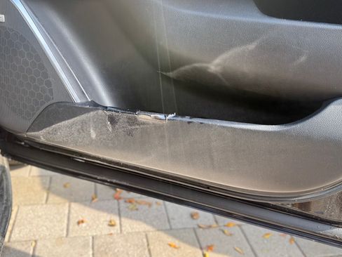 Used 2016 Cadillac Escalade ESV Premium image 18