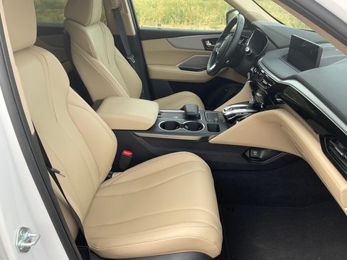 Used 2022 Acura MDX SH-AWD Sport Utility 4D image 14