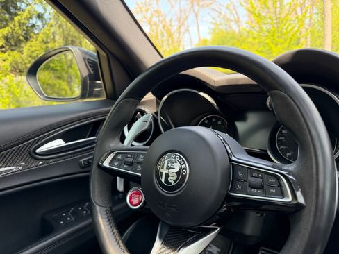 Used 2022 Alfa Romeo Stelvio Quadrifoglio w/ Active Assist Plus Package AWD/4WD image 24
