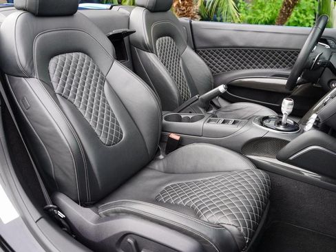 Used 2014 Audi R8 V10 image 16