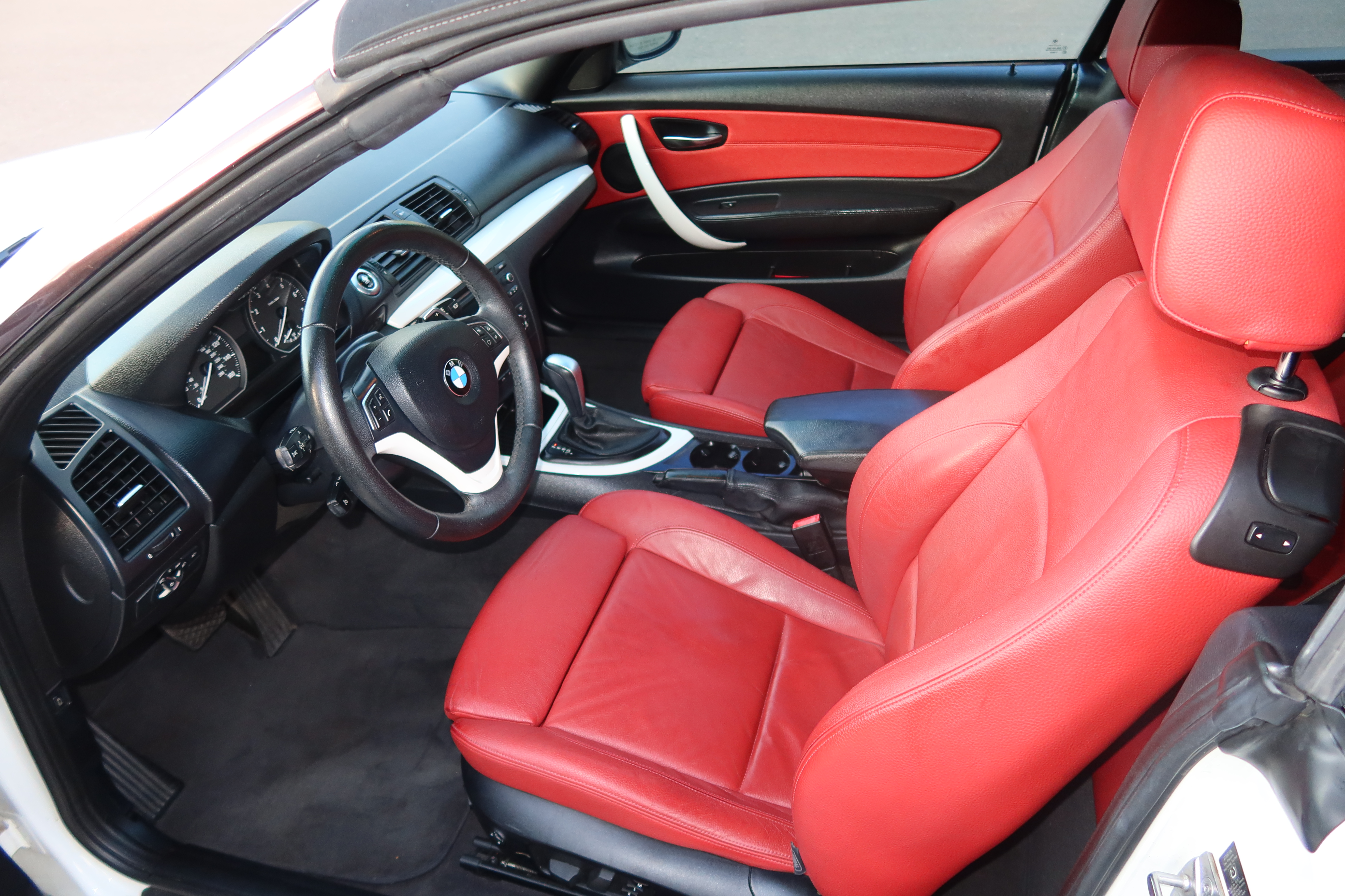 Used 2012 BMW 128i Convertible RWD image 11