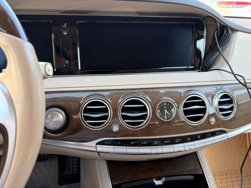 Used 2015 Mercedes-Benz S 550 4MATIC Sedan image 11