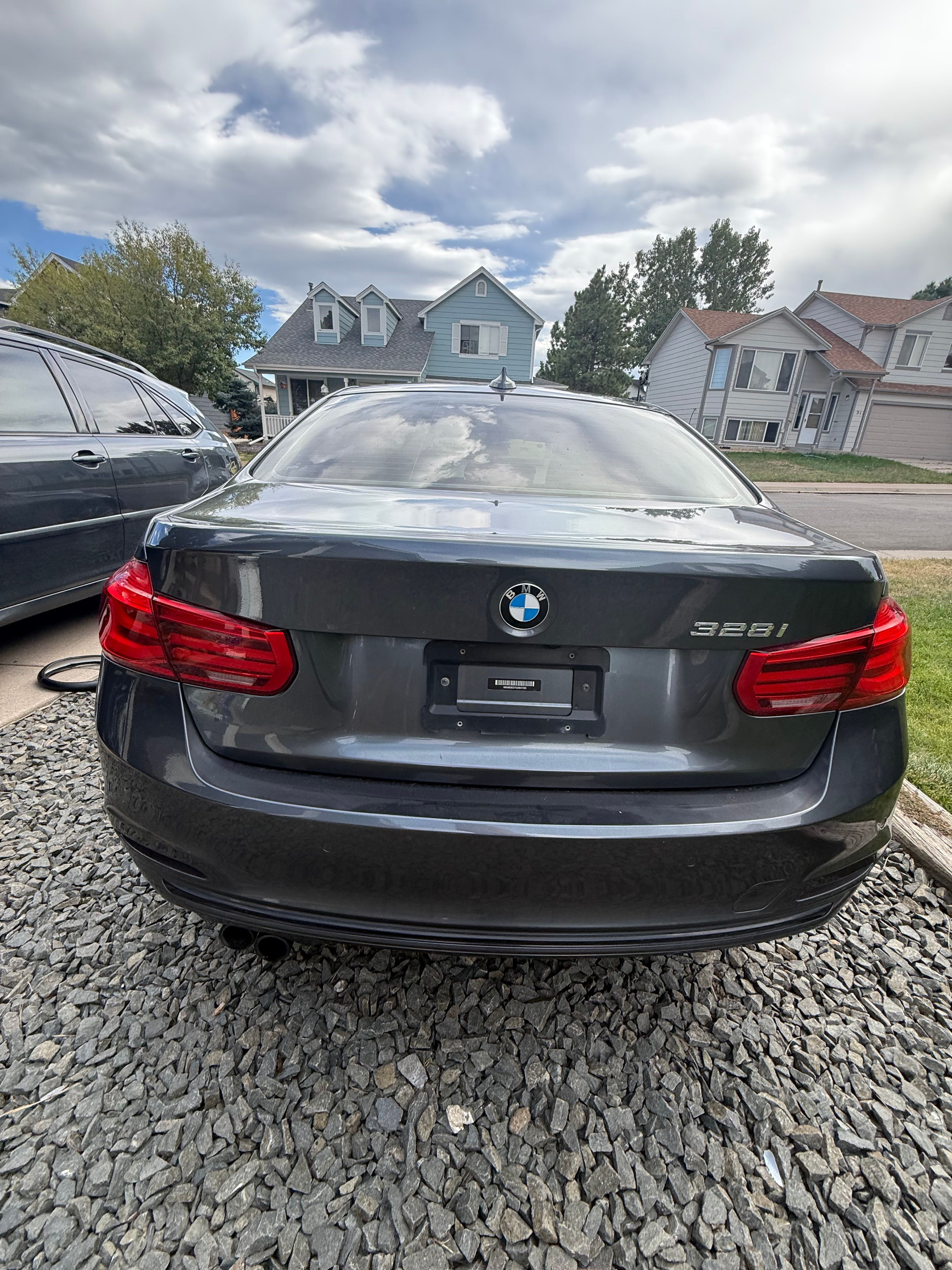 Used 2016 BMW 328i Sedan RWD image 9