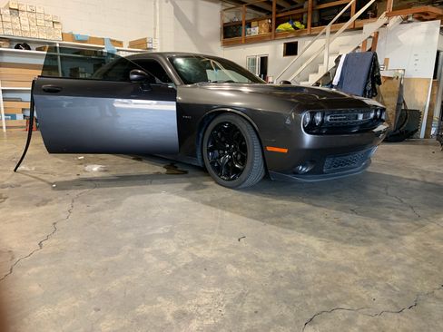 Used 2016 Dodge Challenger R/T Plus RWD image 13