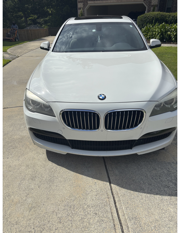 Used 2014 BMW 750Li RWD image 1