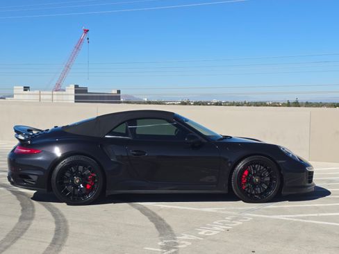 Used 2014 Porsche 911 Turbo S image 8