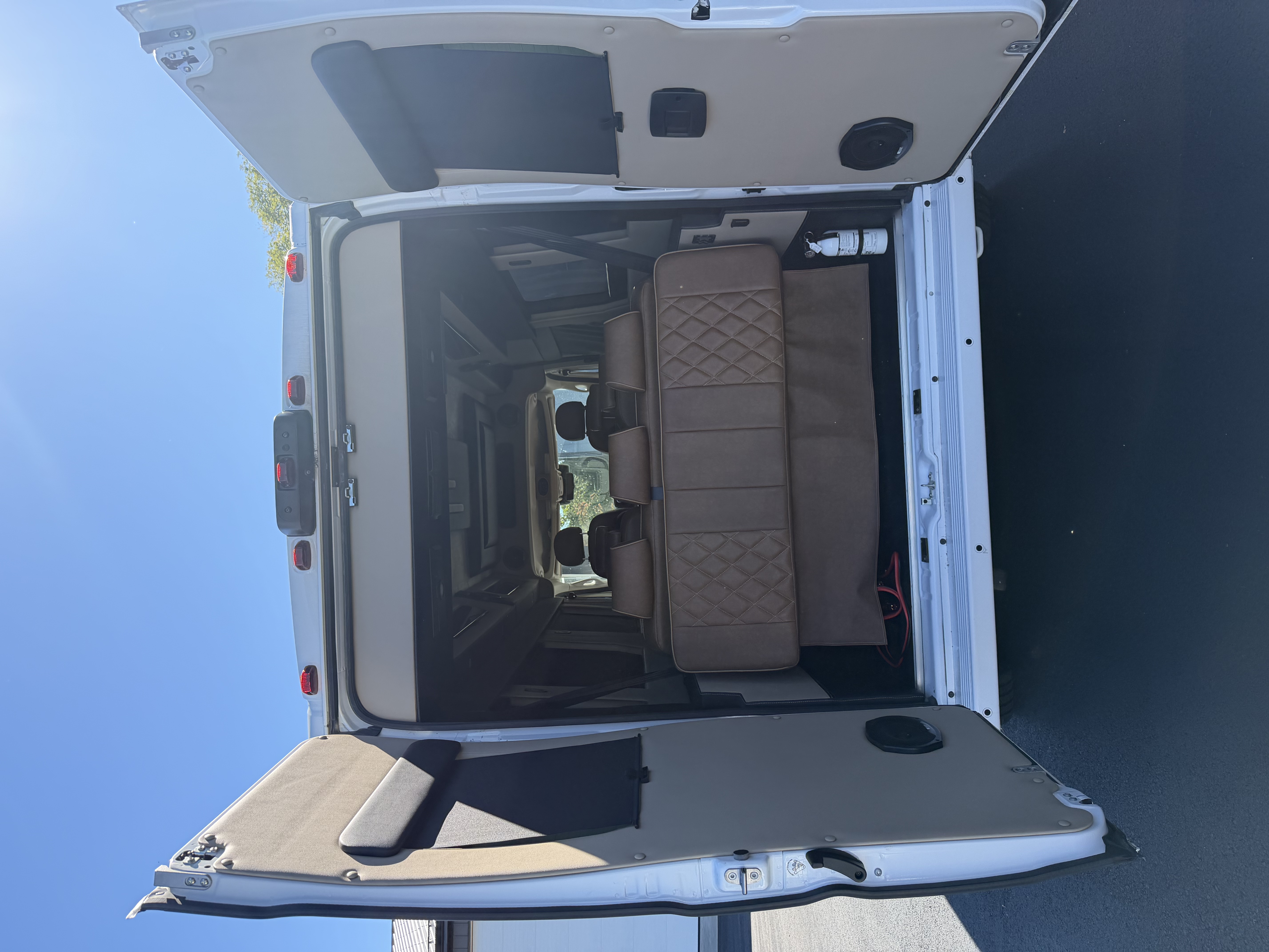 Used 2022 RAM ProMaster 2500 w/ Safety Group FWD image 8