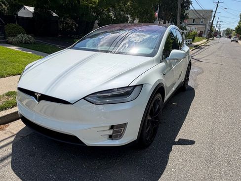 Used 2020 Tesla Model X AWD/4WD image 1
