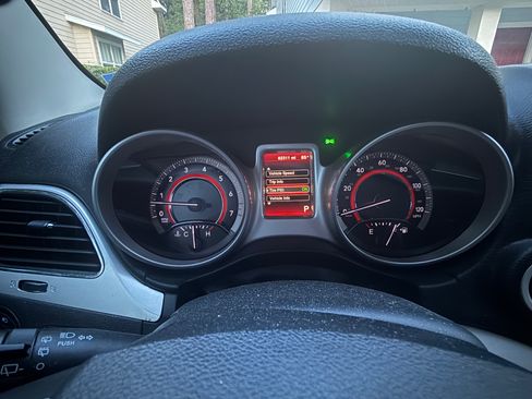 Used 2017 Dodge Journey SE AWD/4WD image 13