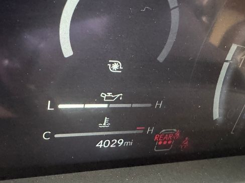 Used 2025 Lexus GX 550 image 8