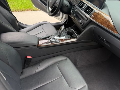 Used 2014 BMW 328i Sedan RWD image 9