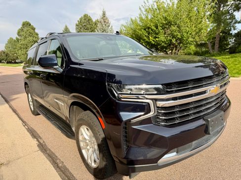 Used 2021 Chevrolet Suburban LT AWD/4WD image 10