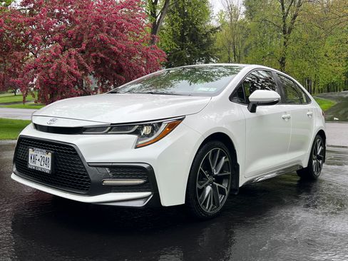 Used 2020 Toyota Corolla SE FWD image 6
