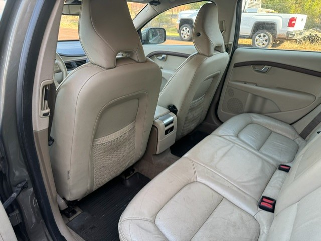 Used 2011 Volvo XC70 3.2 w/ Premium Pkg FWD image 5