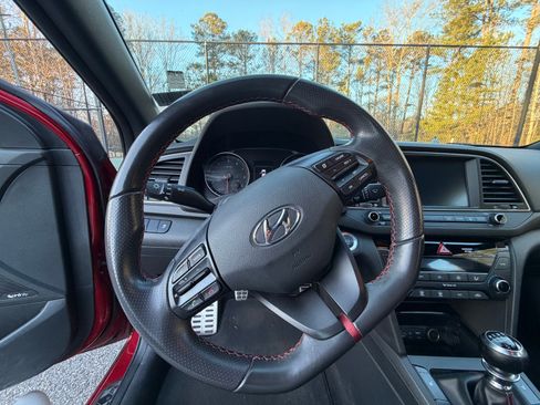 Used 2017 Hyundai Elantra Sport w/ Sport Premium Package 06 image 9