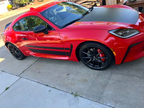 Used 2024 Toyota GR86 TRUENO Edition image 14