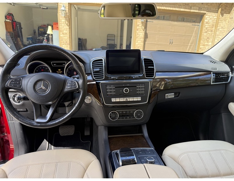 Used 2017 Mercedes-Benz GLS 450 4MATIC image 11